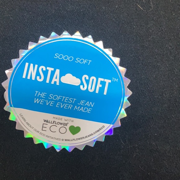 Wallflower ultra fit crop black cuffed jean ultra stretch ultra soft size 1 / 25 - Picture 11 of 17